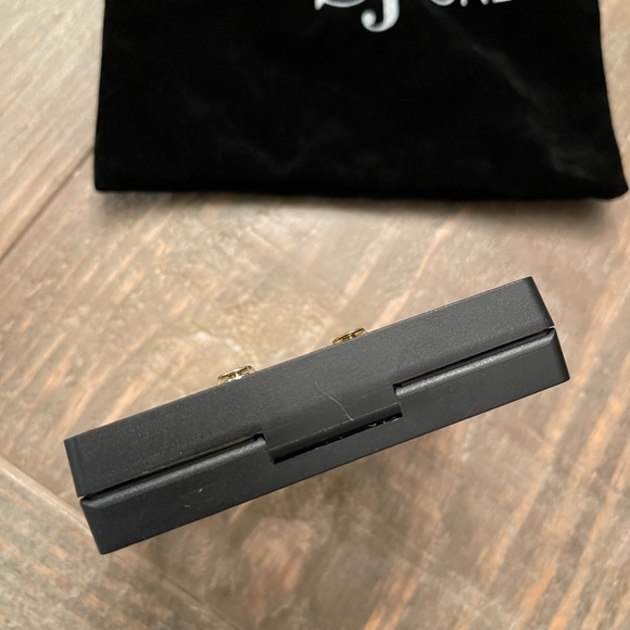 Sassy Jones Kennedy, irregular dangles - Picture 3 of 5